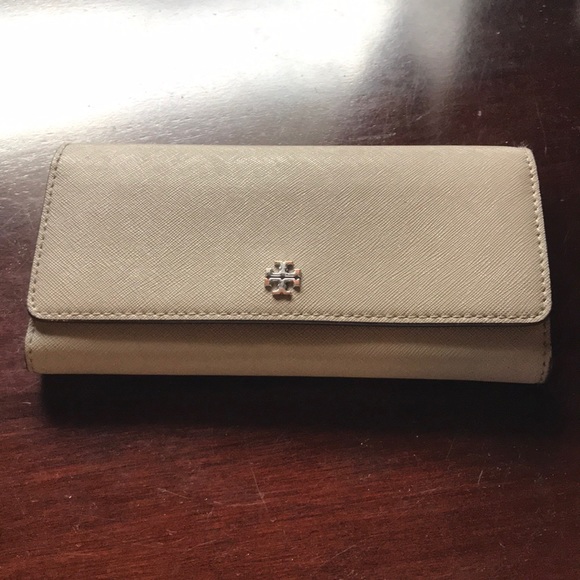 Tory Burch Handbags - Tory Burch Wallet